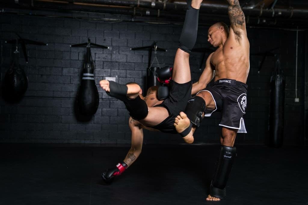 Muay Thai: Traditional vs. Modern Training Methods